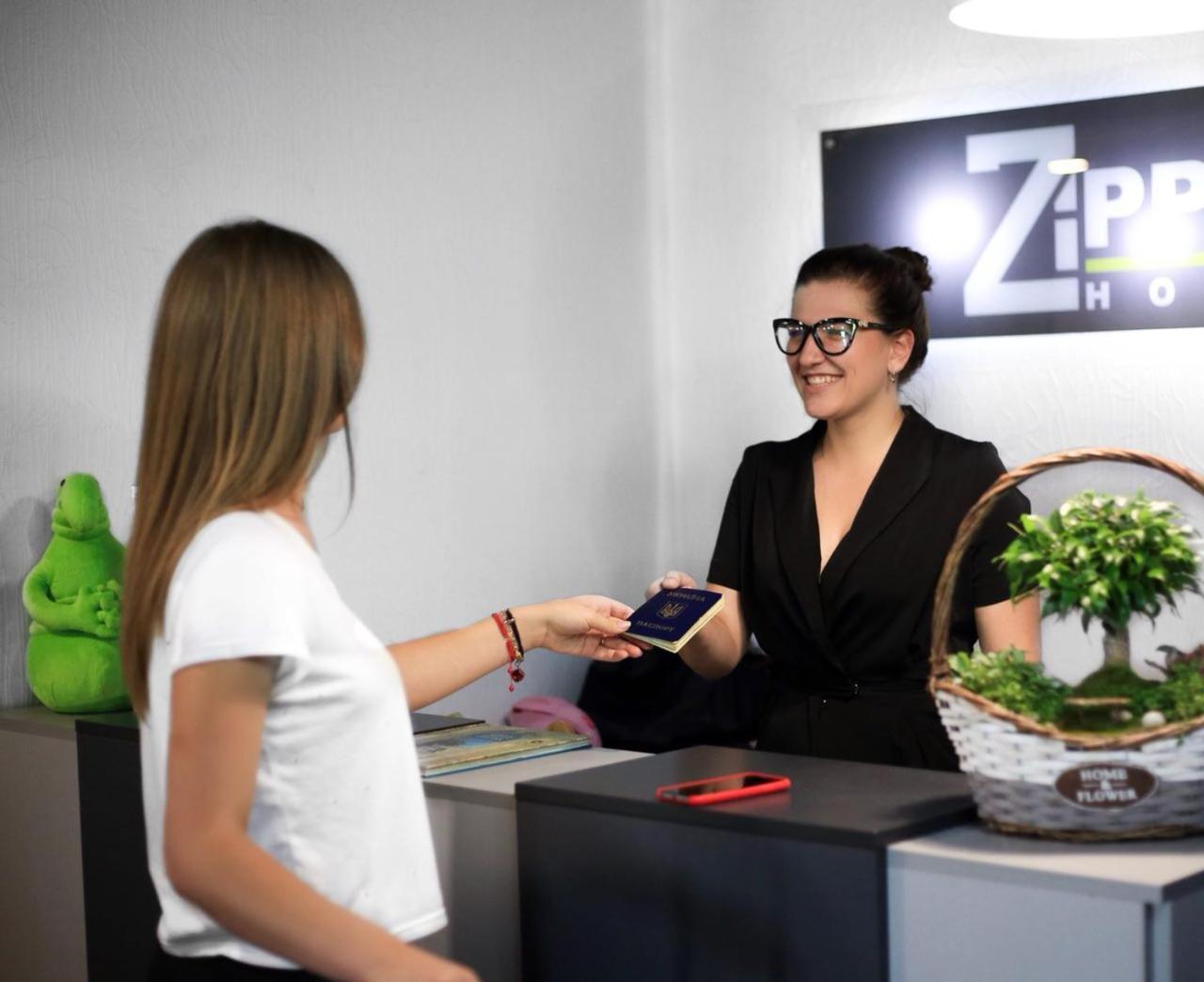 Hotel Zipper House オデッサ エクステリア 写真